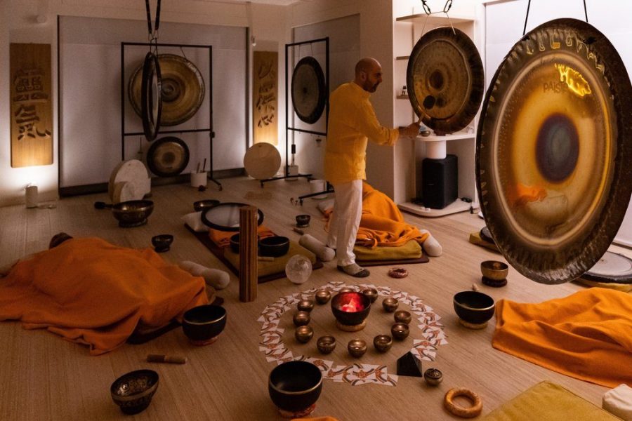 Bagno Sonoro con Dino De Domenico a Spazio Il Sole - gong e campane tibetane
